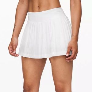 Lululemon Pleat to street skirt III